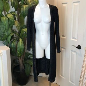 Elliatt Sparkle Thread Duster